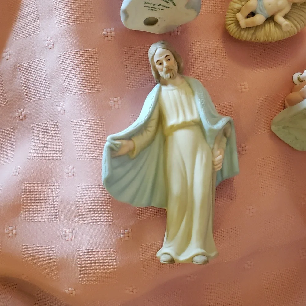 🎄The Christopher Collection "Spirit Of Bethlehem" Nativity Scene Nine Piece Set - Picture 4 of 11